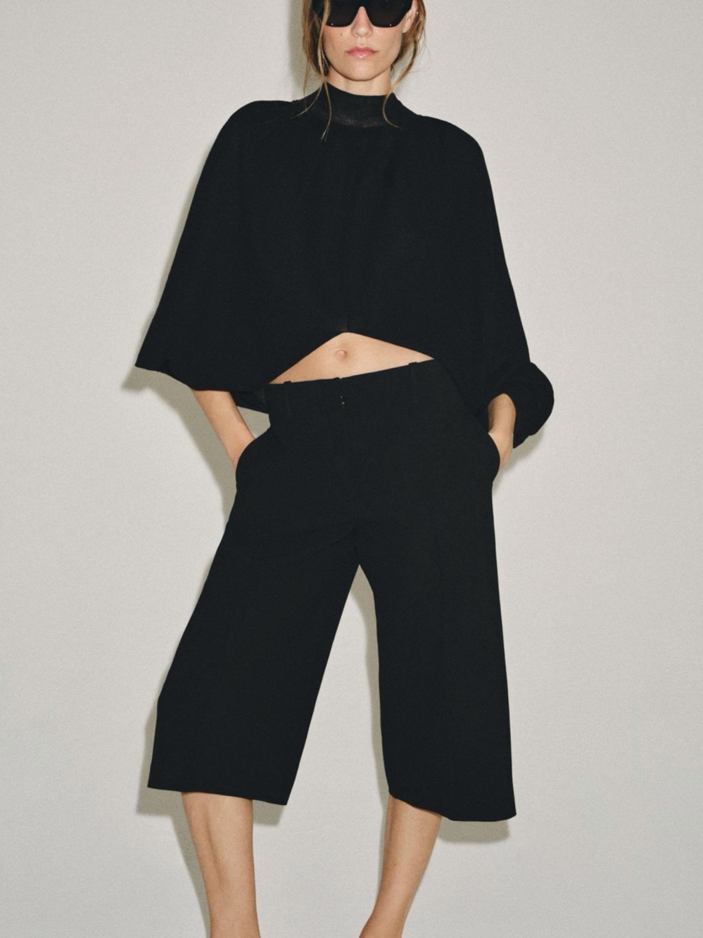 Zara Black Bermuda Shorts - Wide Leg Cropped Style
